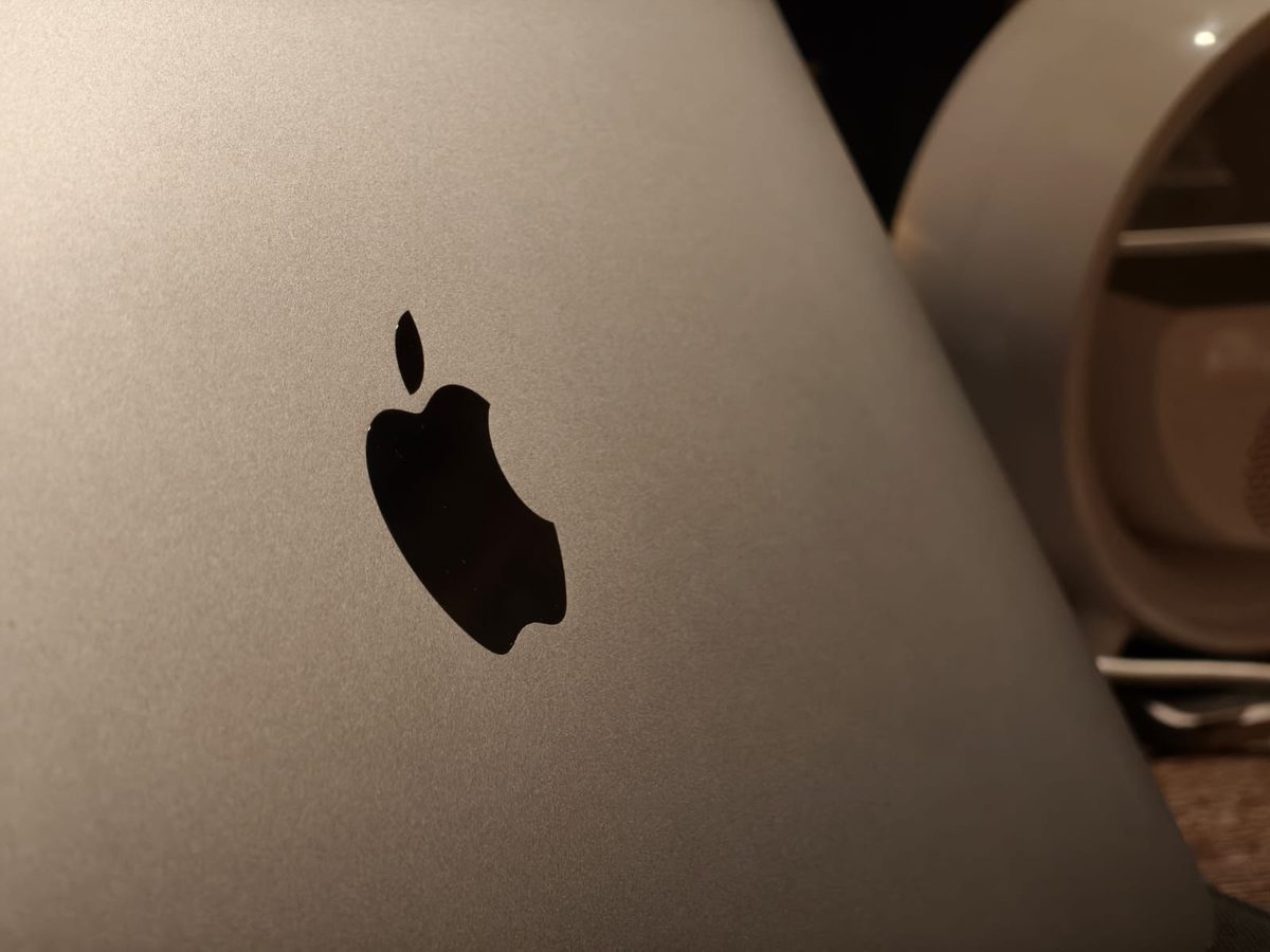 Apple Dikabarkan Kembangkan Fitness Tracker Tanpa Layar